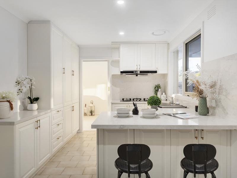 29 Burgundy Drive, Doncaster image 4
