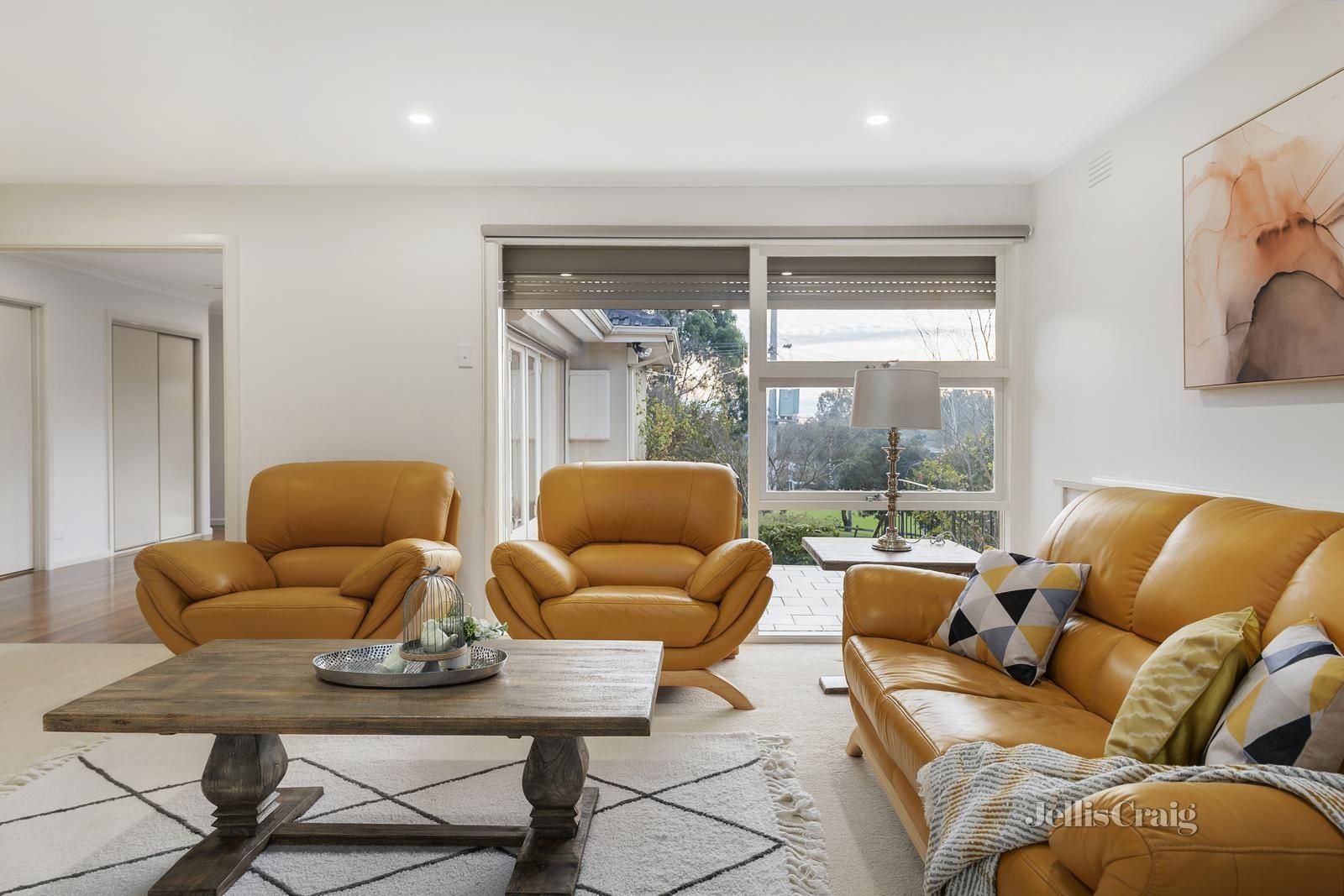 29 Burgundy Drive, Doncaster image 6