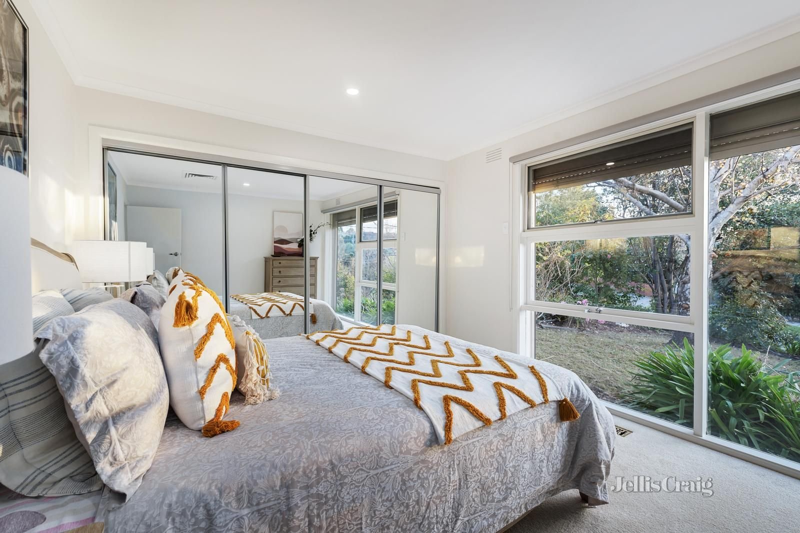 29 Burgundy Drive, Doncaster image 8