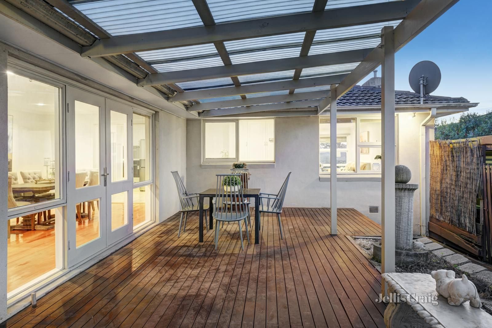 29 Burgundy Drive, Doncaster image 11