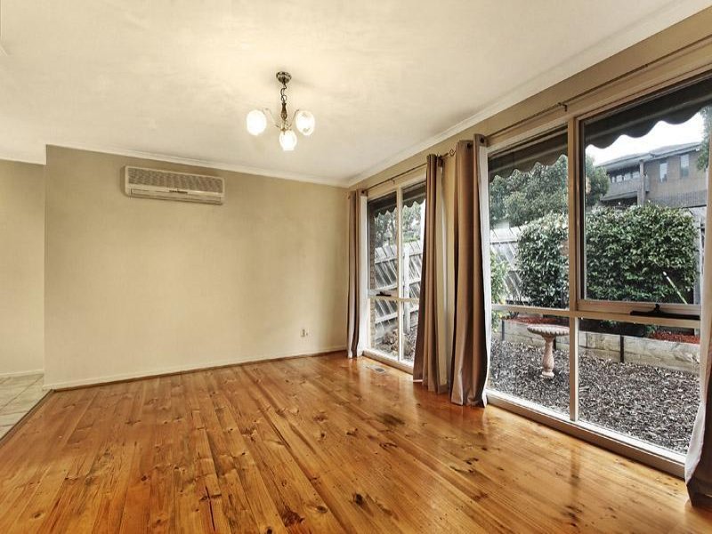 2/9 Cairo Road, Mont Albert North image 3