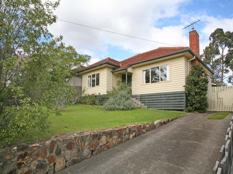 29 Cairo Road, Mont Albert North image 1