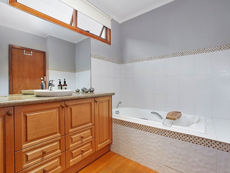 29 Cameron Road, Box Hill North image 6