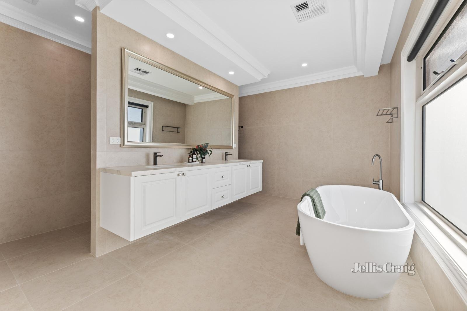 29 Canova Drive, Glen Waverley image 19