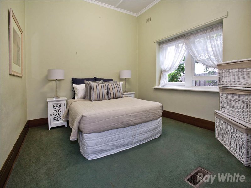 29 Celia Street, Glen Iris image 10