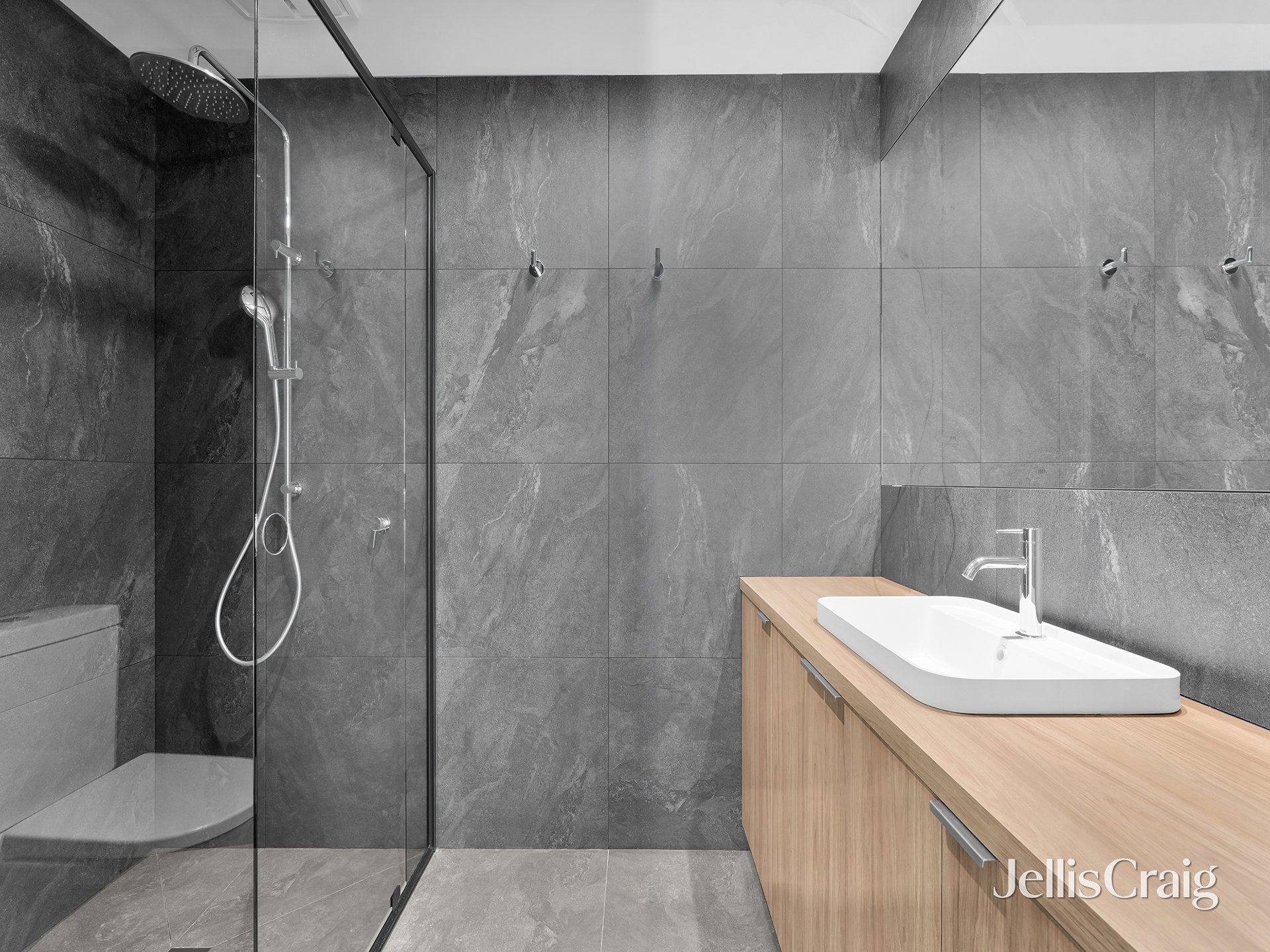 2/9 Clifford Street, Glen&nbsp;Waverley image 6