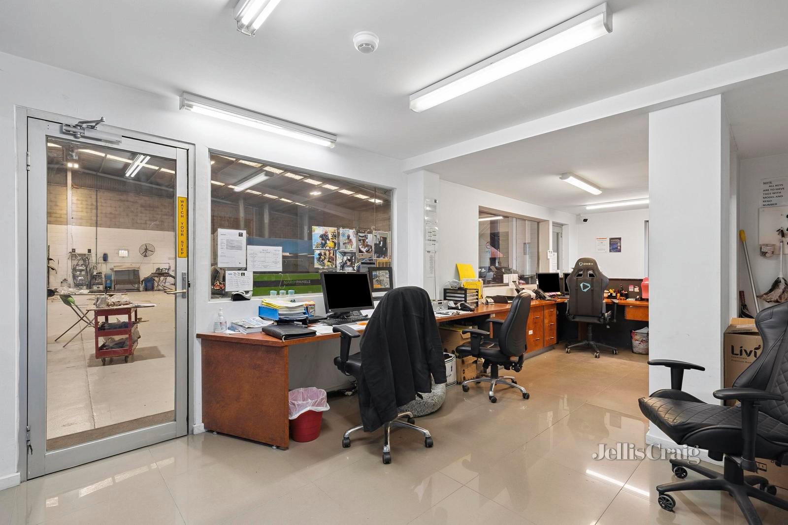 29 Crows Road, Belmont image 11