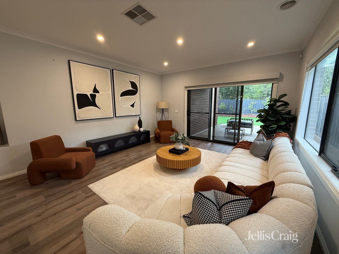 29 Darmain Drive, Greenvale image 2