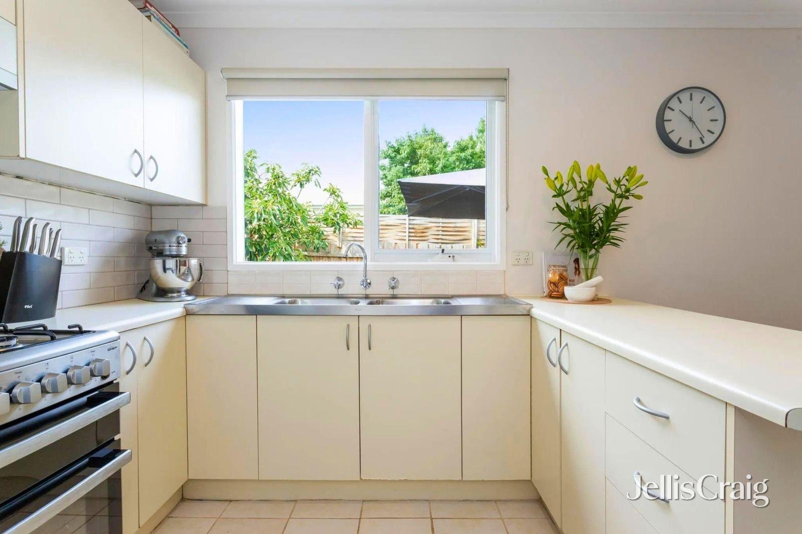 2/9 Eastmead Road, Croydon image 3