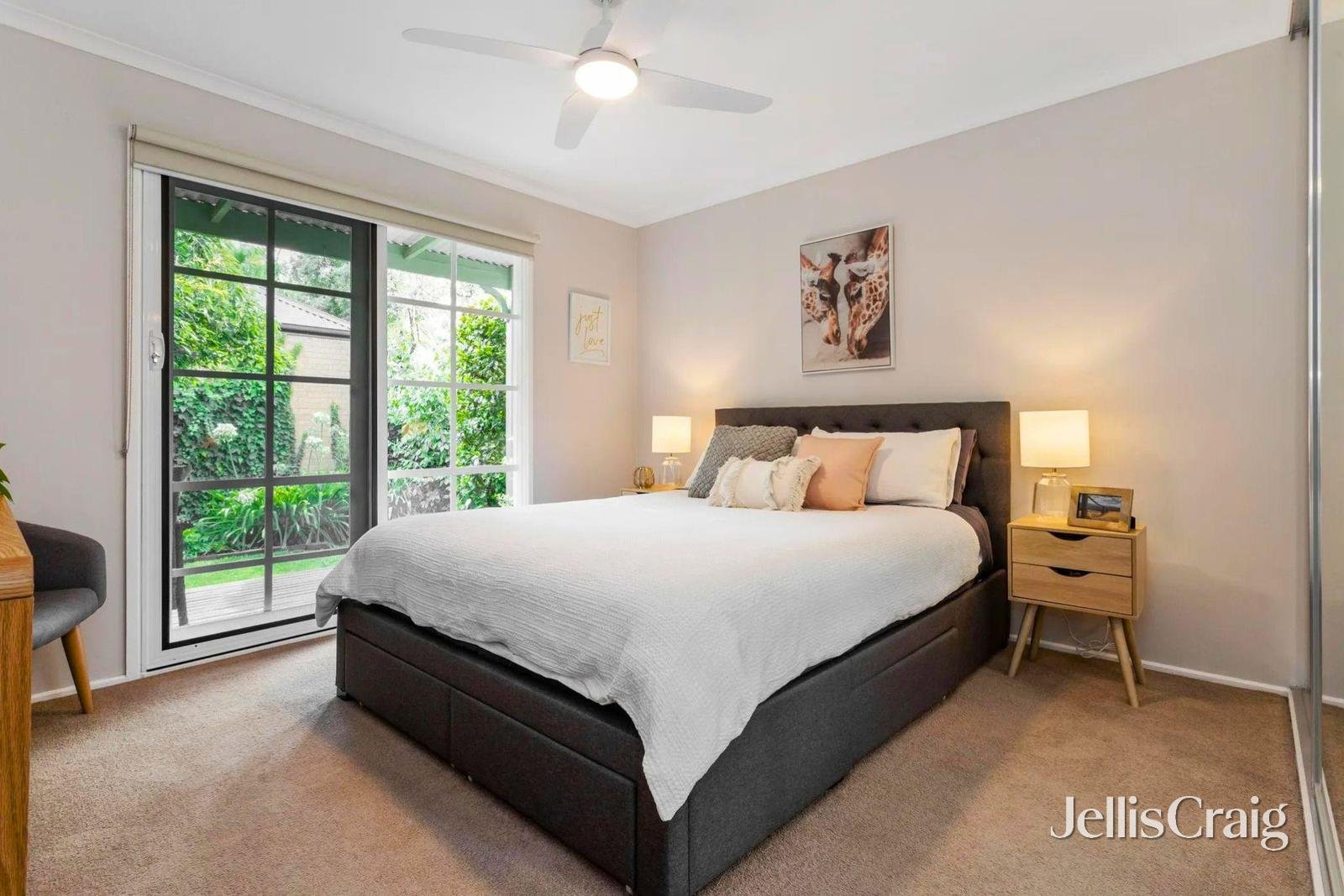 2/9 Eastmead Road, Croydon image 5