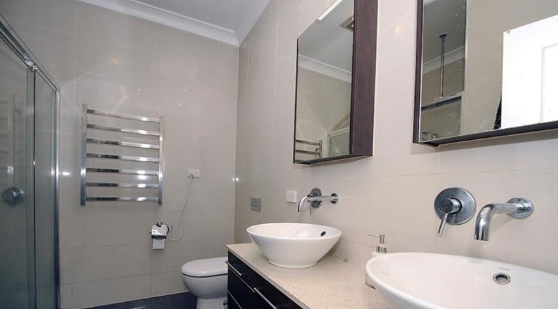 2/9 Edith Street, Glen&nbsp;Waverley image 5
