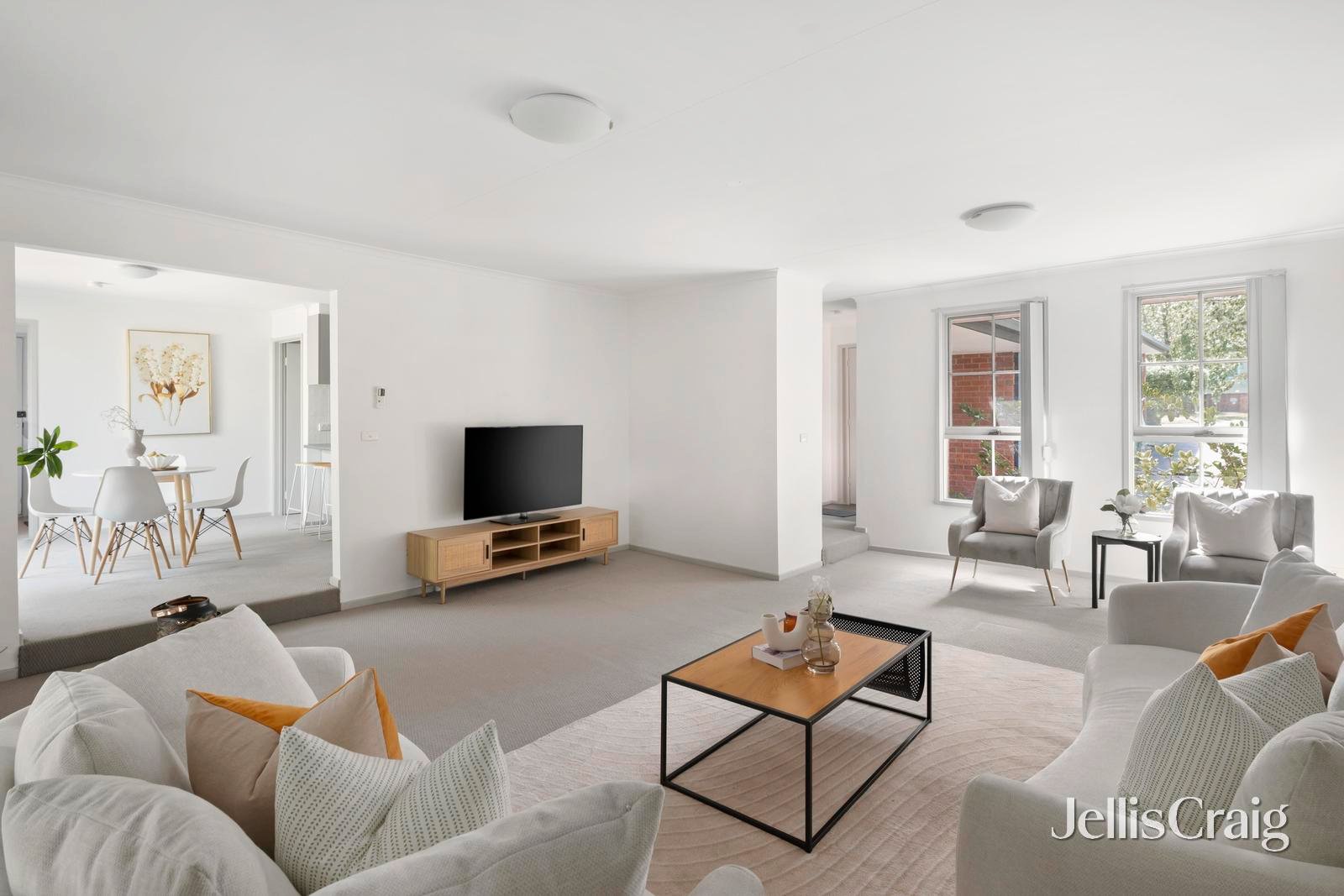 2/9 Elizabeth Street, Doncaster East image 2