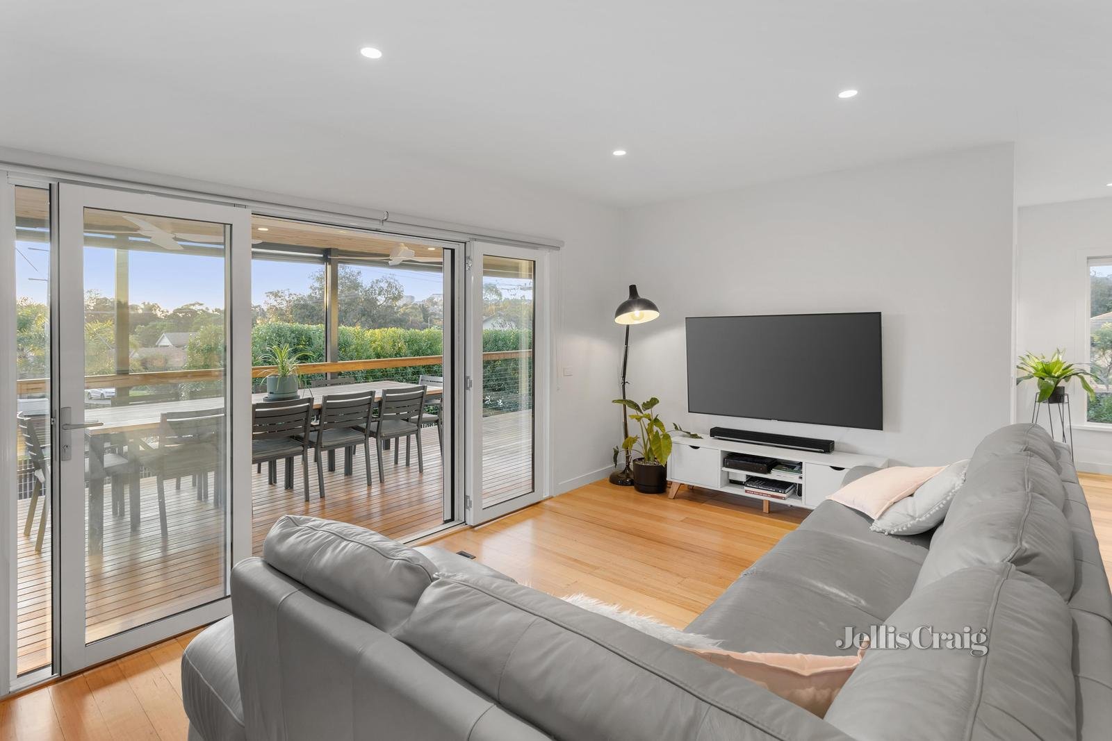 29 Eram Road, Box Hill North image 3