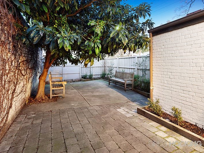 29 Faussett Street, Albert Park image 4