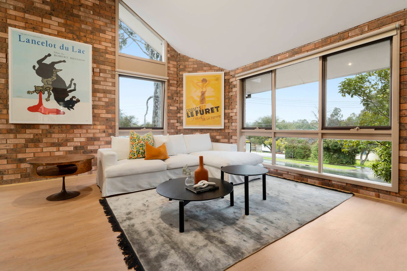Property Gallery Thumbnail 3