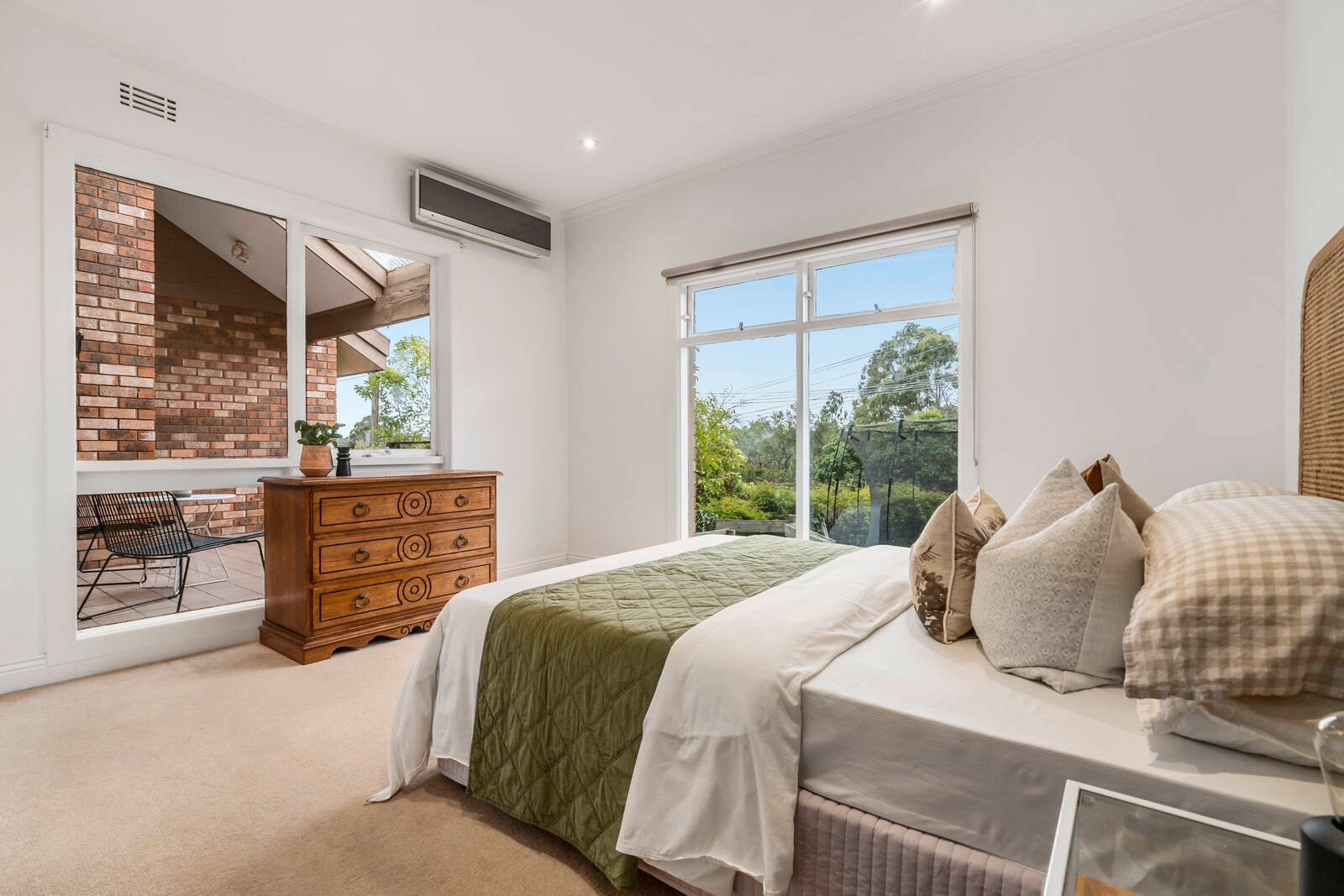 Property Gallery Thumbnail 10