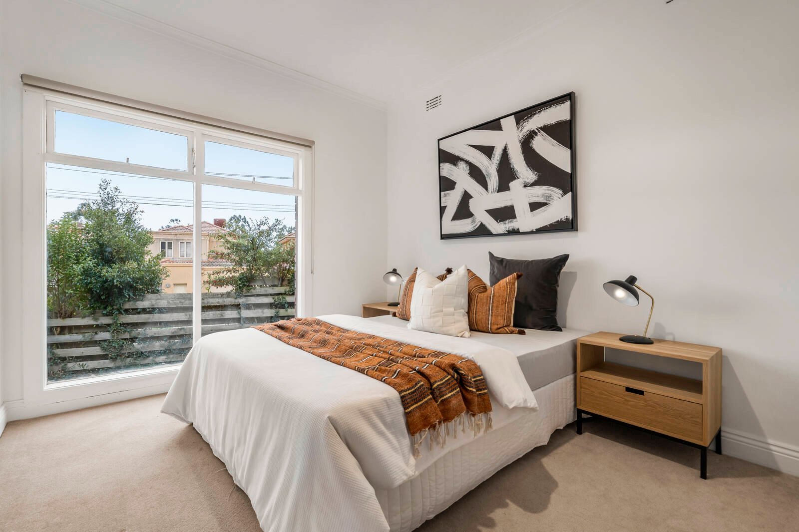 Property Gallery Thumbnail 12