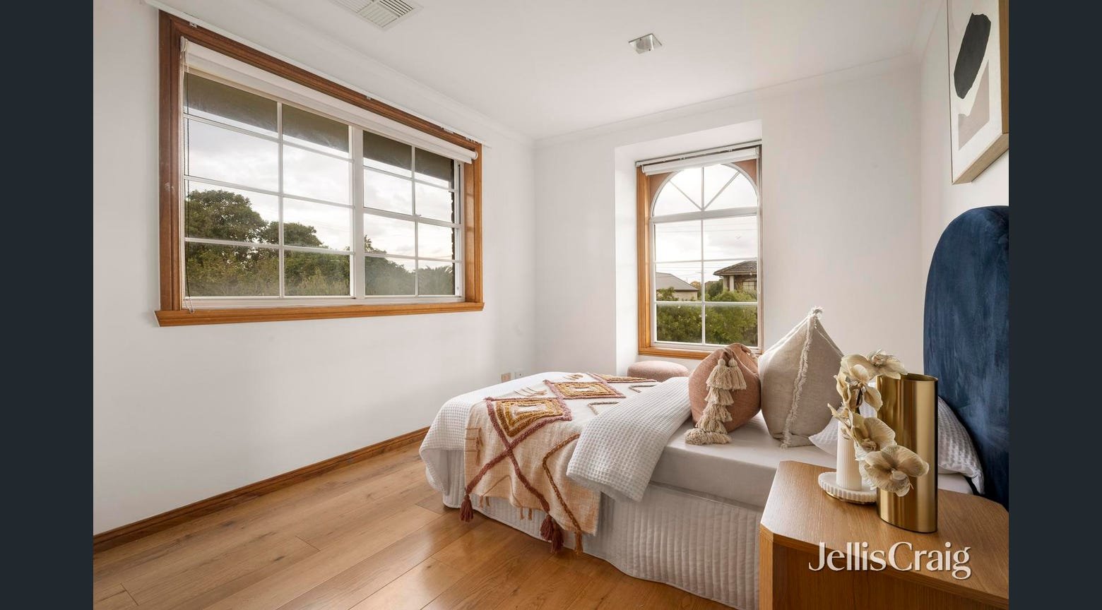 29 Glencairn Avenue, Coburg image 9