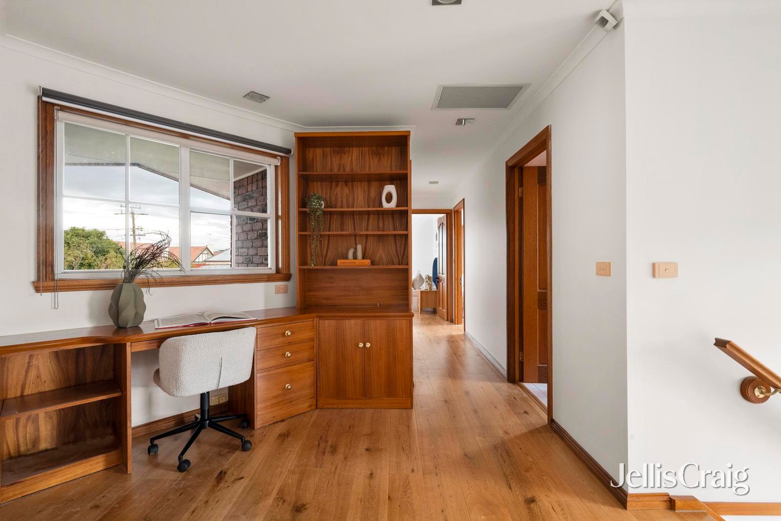 29 Glencairn Avenue, Coburg image 9