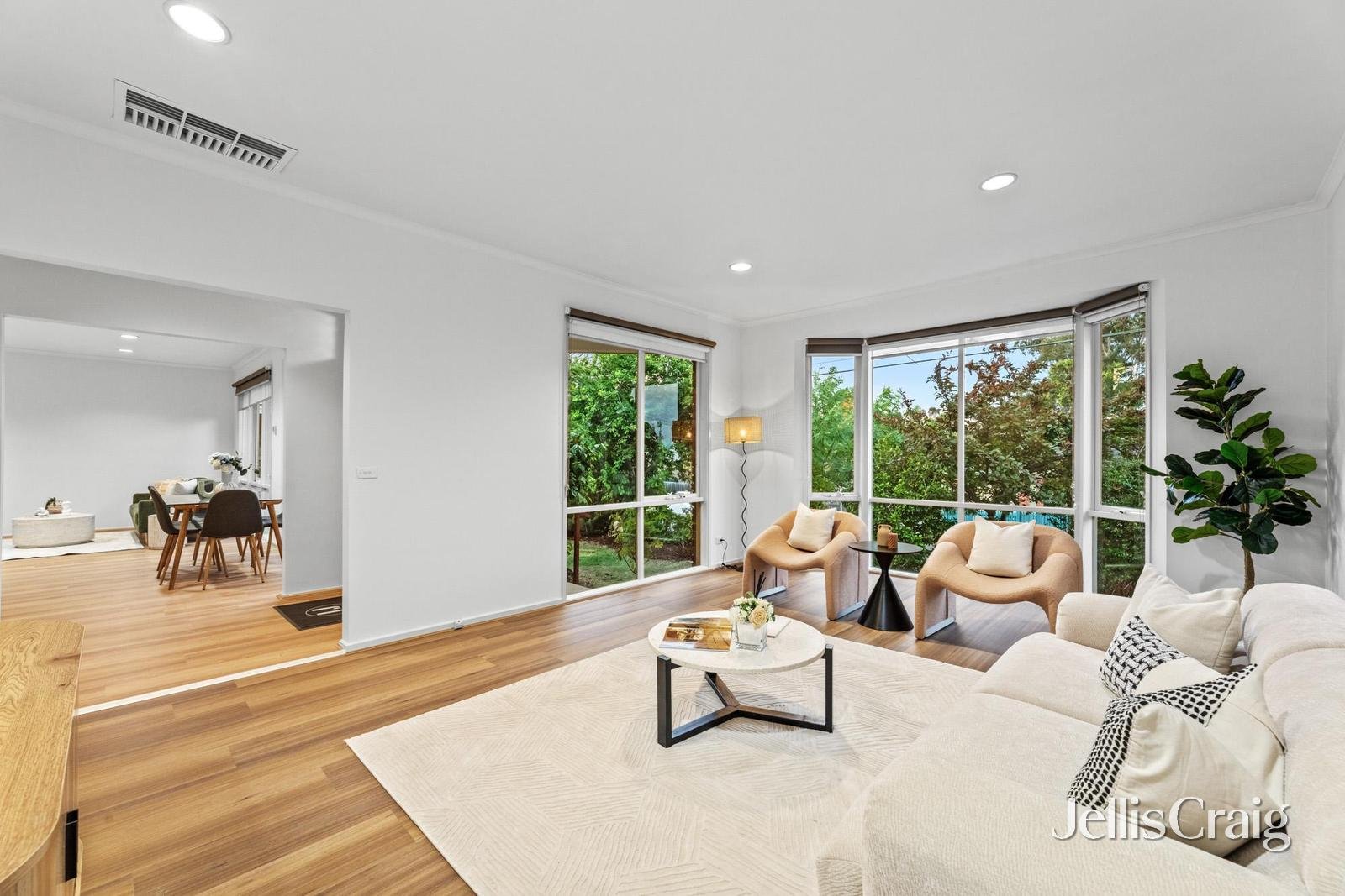 2/9 Hammence Street, Glen Waverley image 6