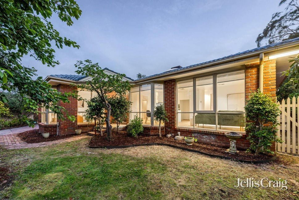 2/9 Hammence Street, Glen&nbsp;Waverley image 13