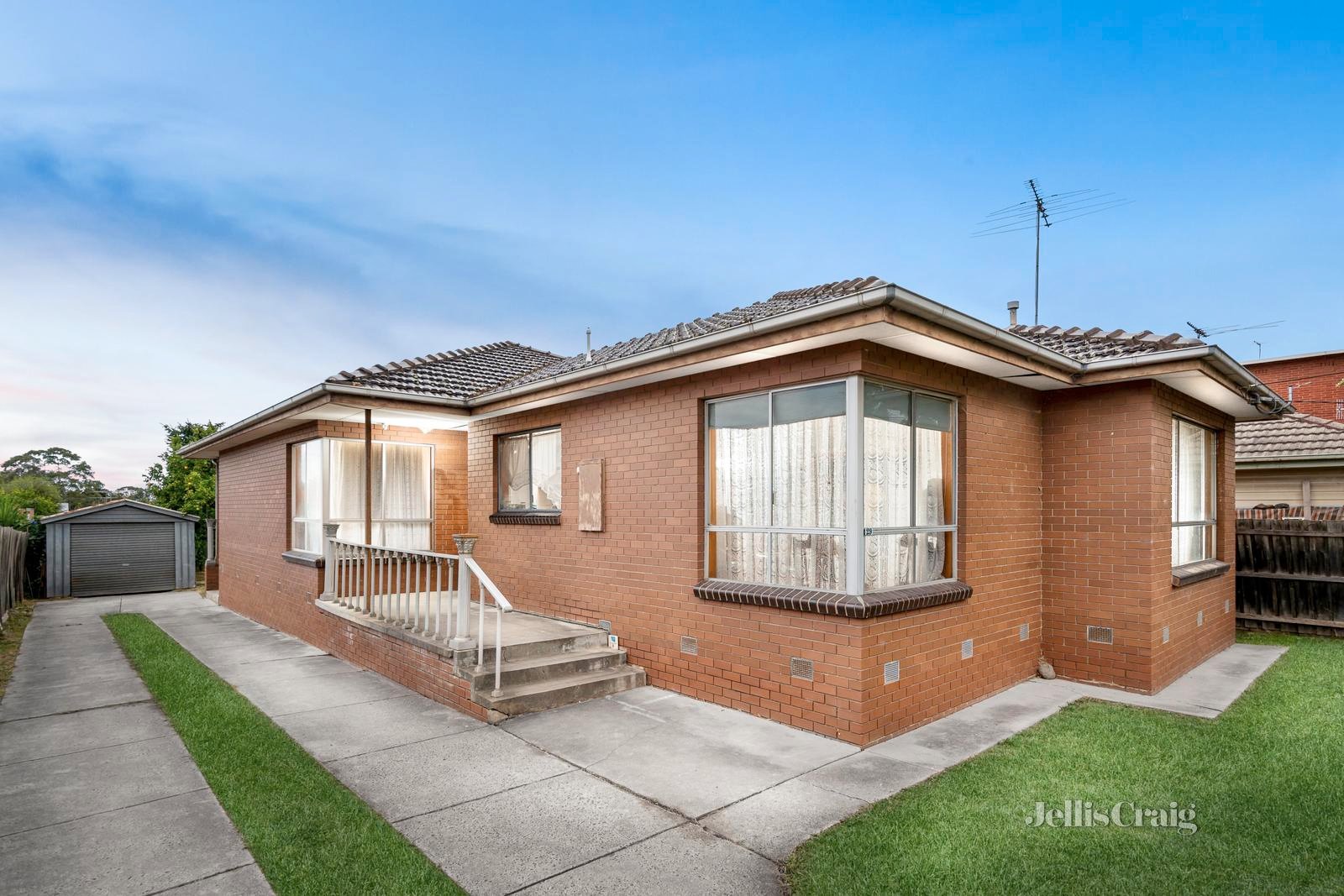 29 Hampton Parade, West Footscray image 2