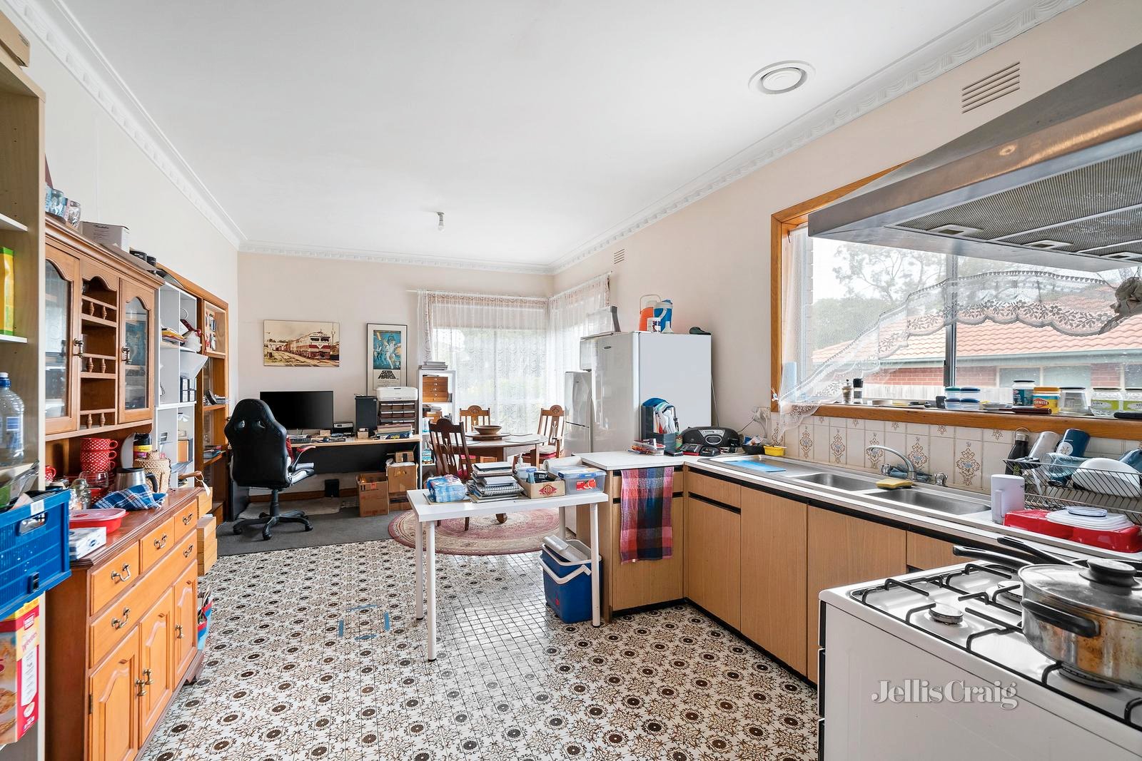 29 Hampton Parade, West Footscray image 5