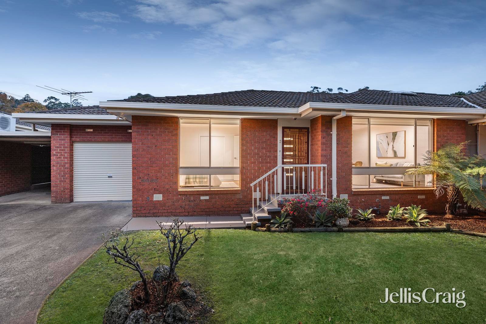 2/9 Harrison Street, Ringwood image 1