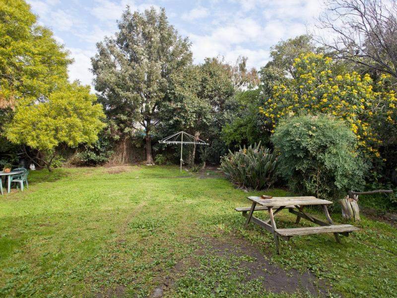 29 Hayes Road, Strathmore image 8