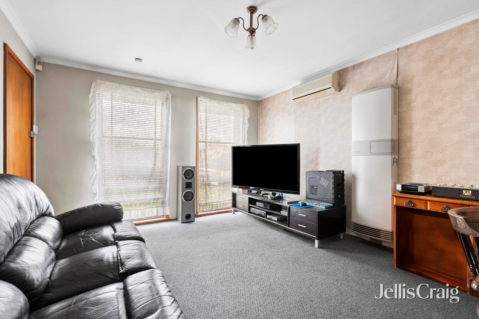 29 Howitt Avenue, Corio image 3