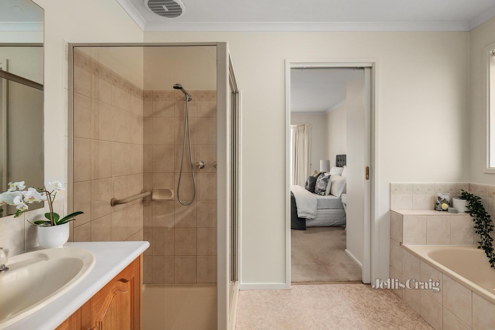 29 Jacqueline Road, Mount&nbsp;Waverley image 6