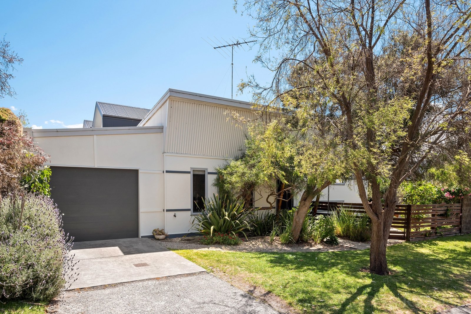 Property Gallery - Main Image