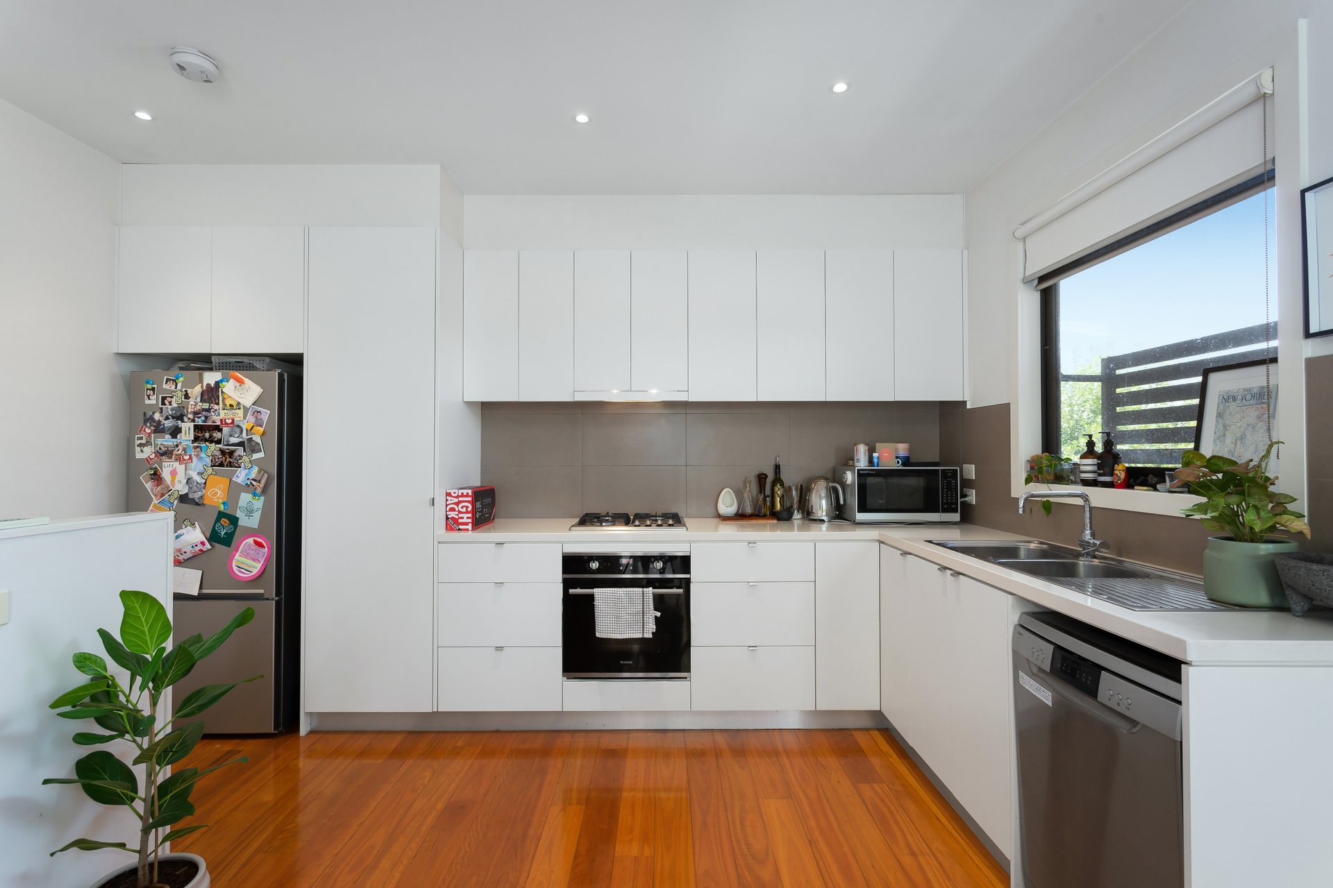 2/9 Jones Street, Thornbury image 2