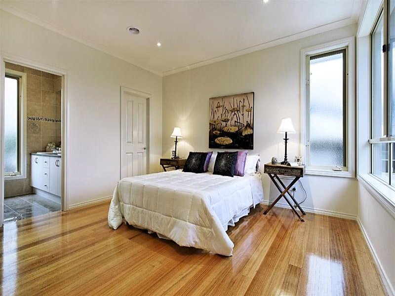 2/9 Kampman Street, Bulleen image 6