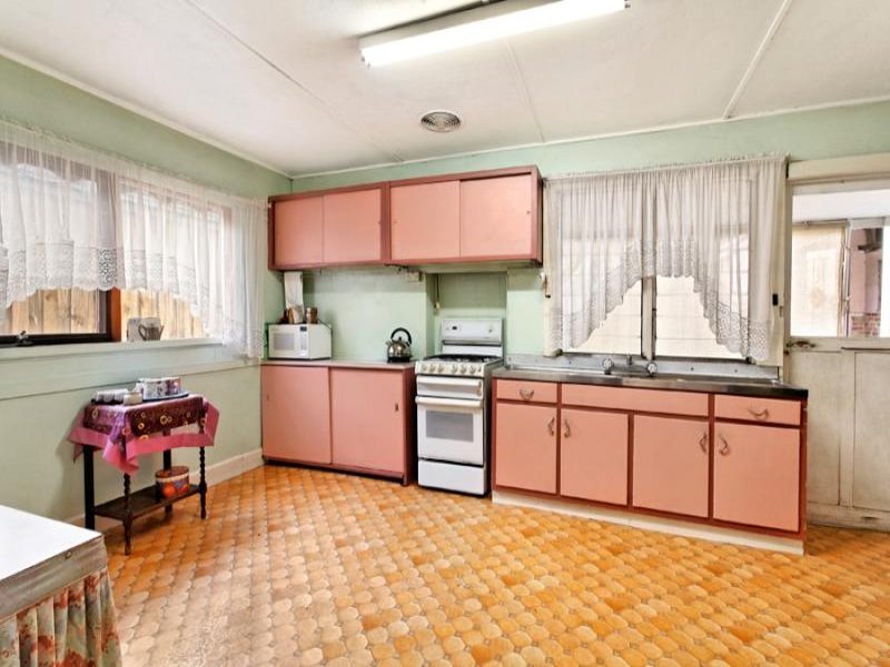 29 Kingston Road, Surrey Hills image 4