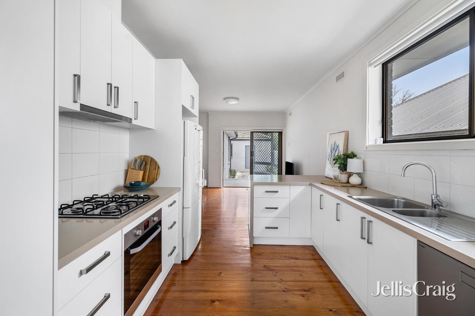29 Kingston Street, Glen Iris image 3