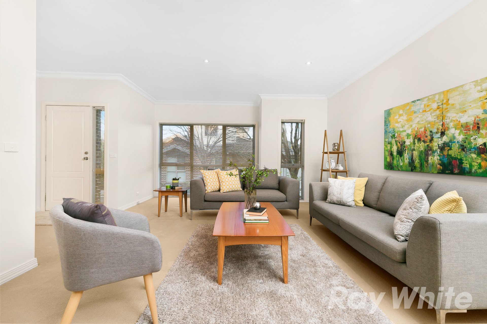 29 Kingswood Rise, Box Hill South image 2
