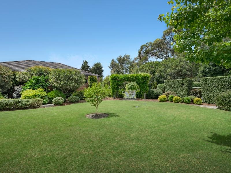 29 Knees Road, Park Orchards image 15