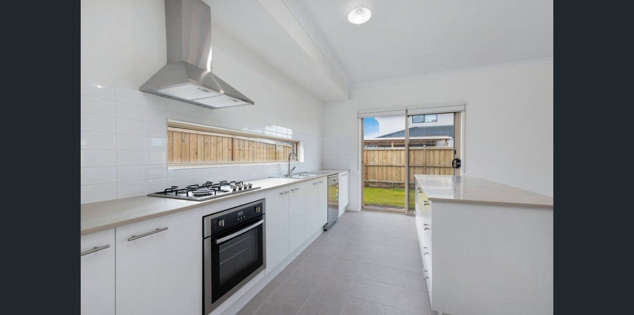 29 Koba Way, Officer image 3