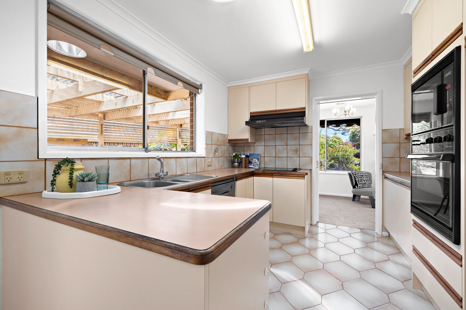 29 Kooringa Crescent, Wheelers&nbsp;Hill image 2