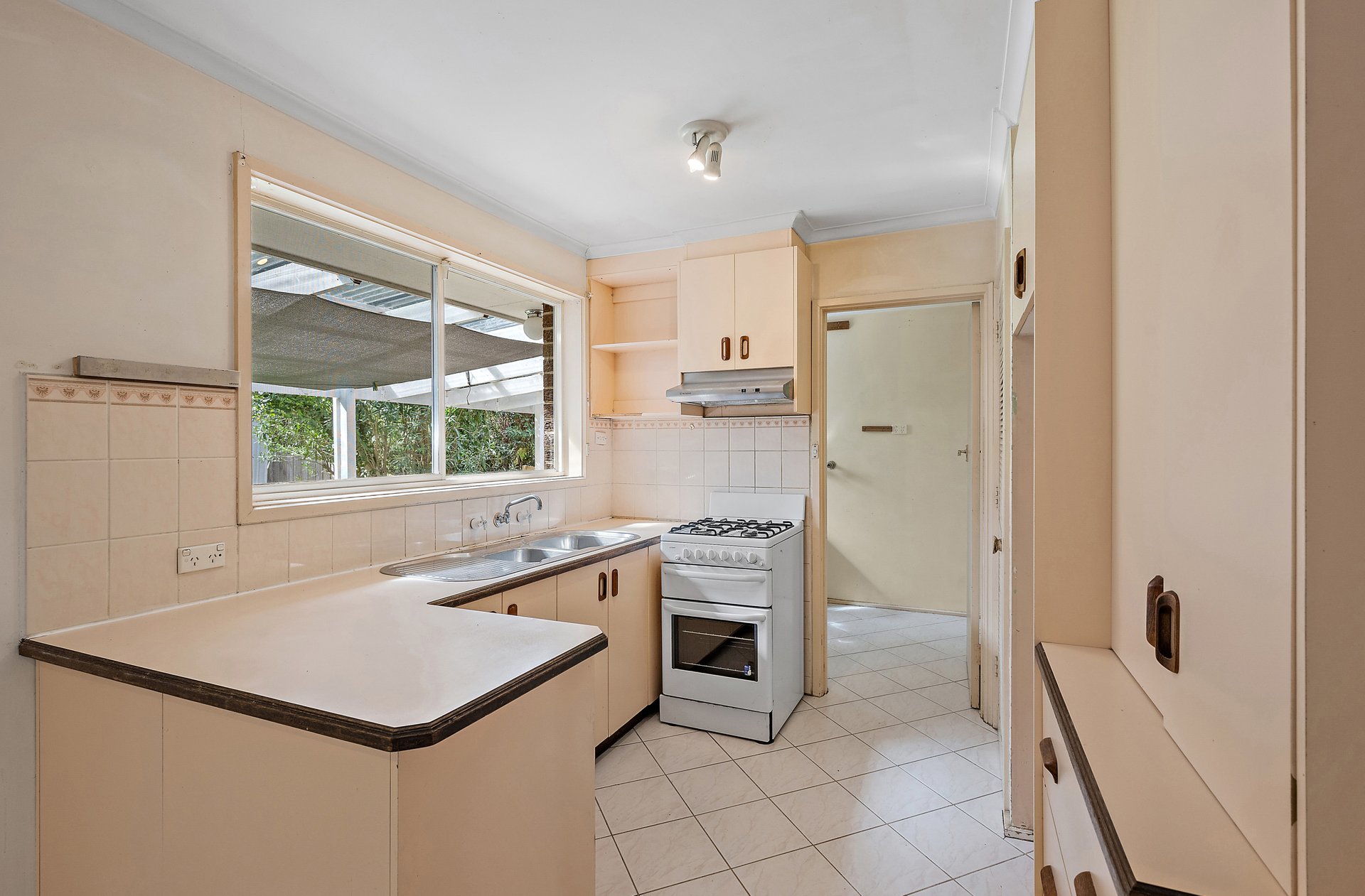 29 Lansell Road, Mooroolbark image 2
