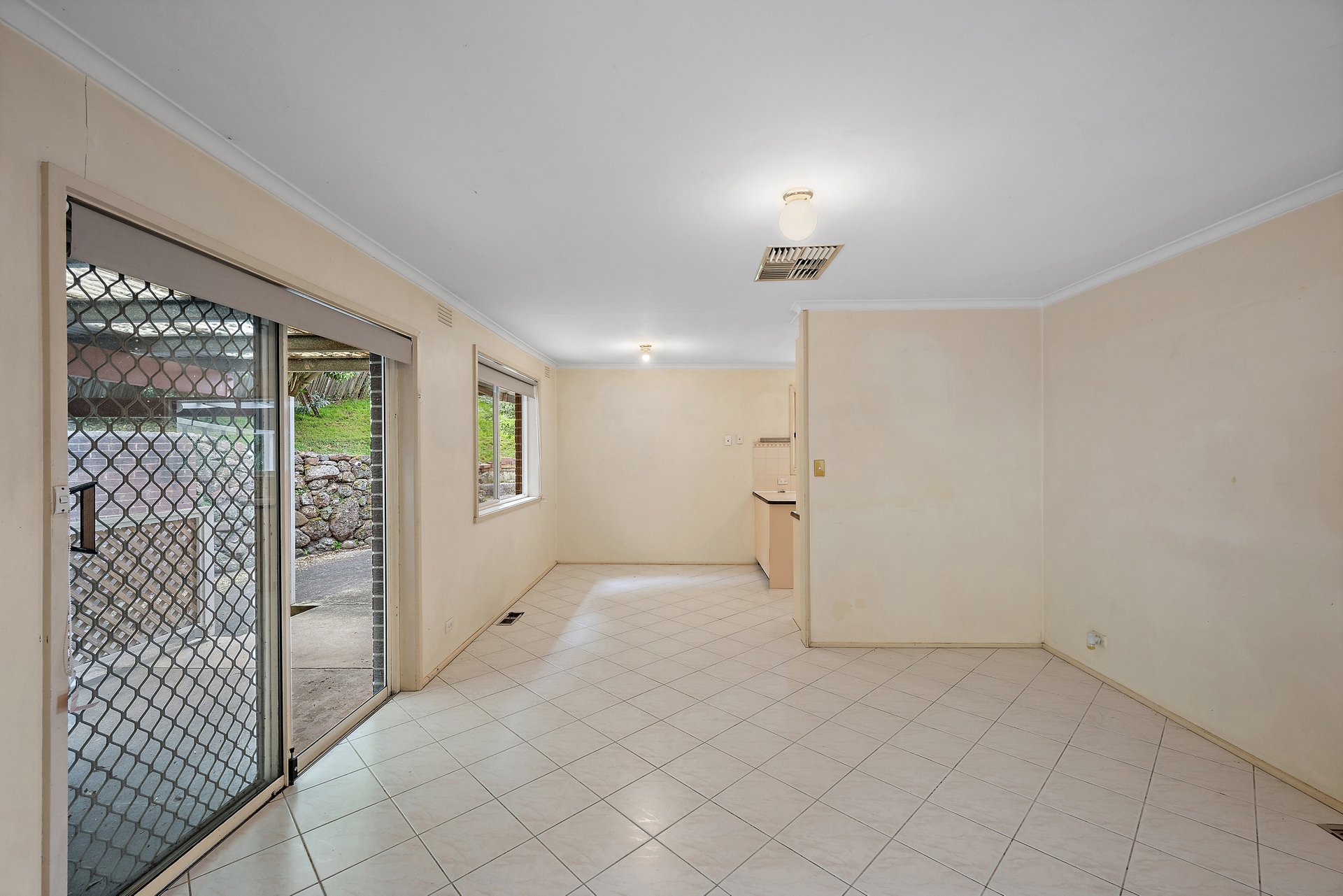 29 Lansell Road, Mooroolbark image 4