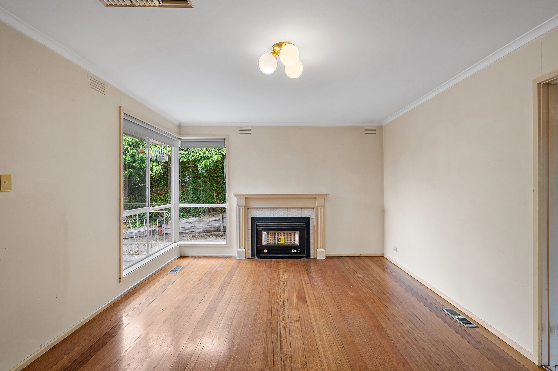 29 Lansell Road, Mooroolbark image 5