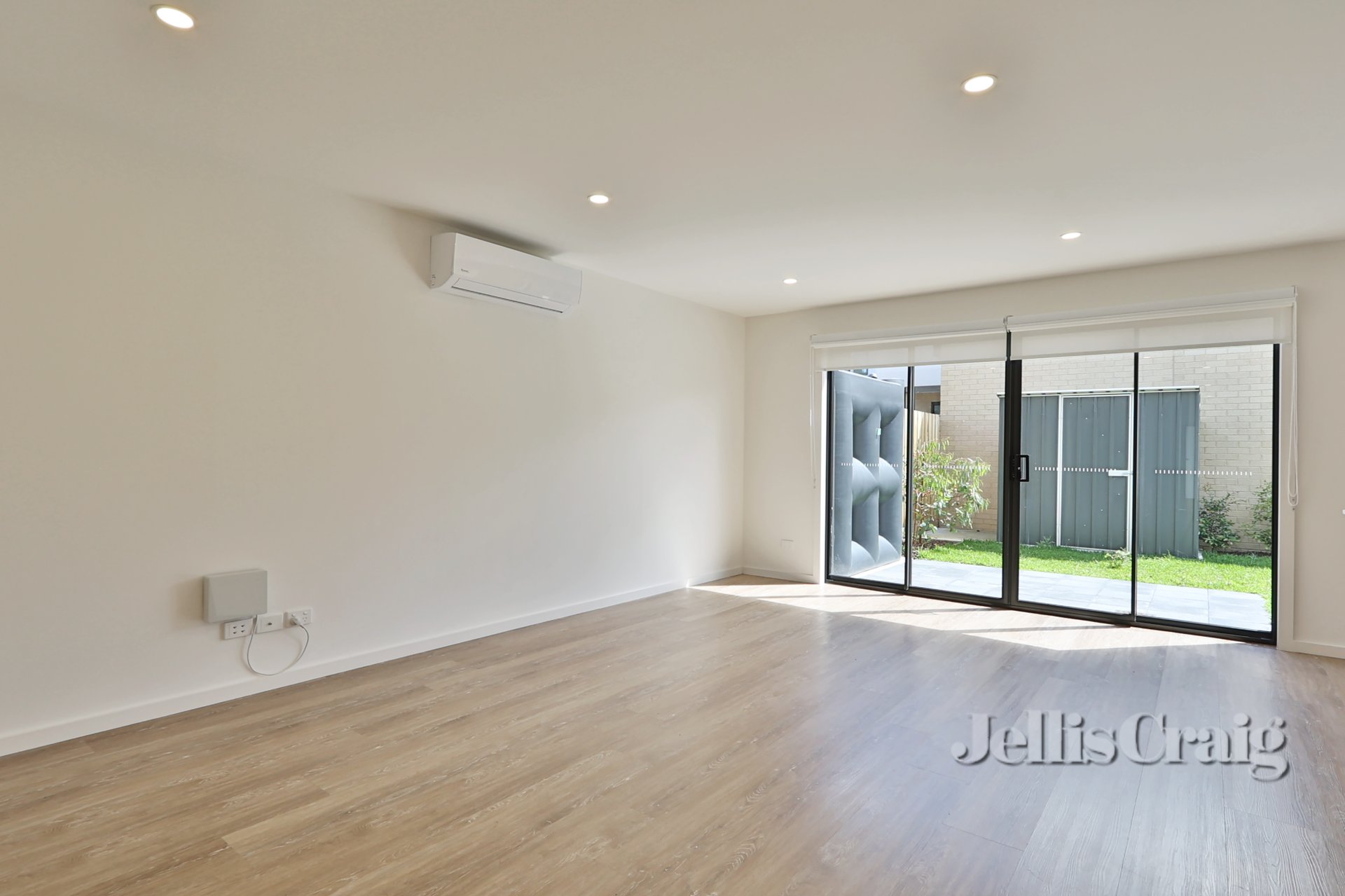 2/9 Lantana Street, Clayton image 4