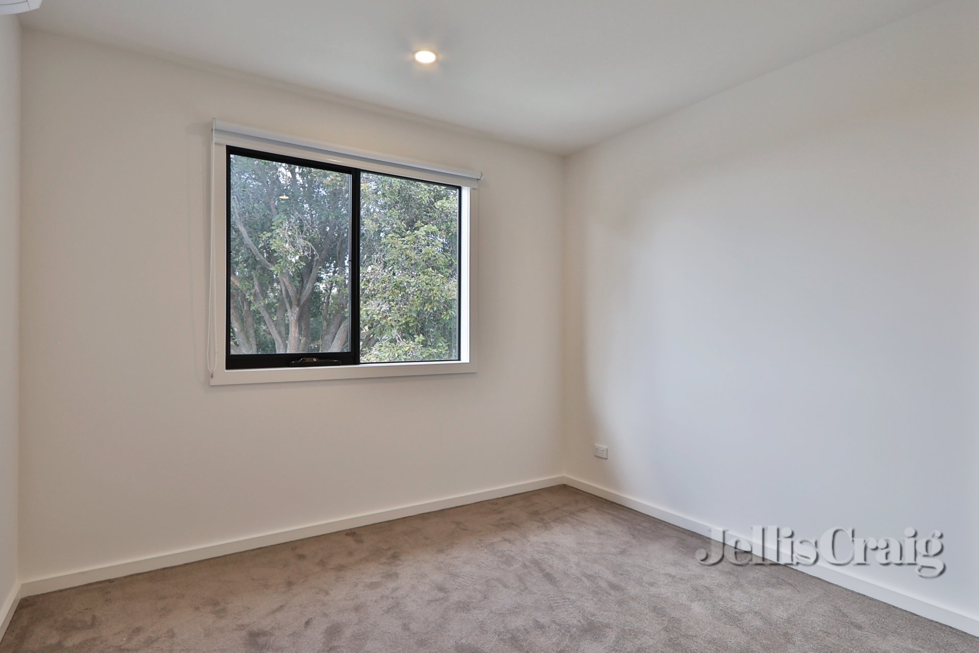 2/9 Lantana Street, Clayton image 6