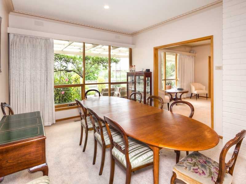 29 Layton Crescent, Newtown image 9