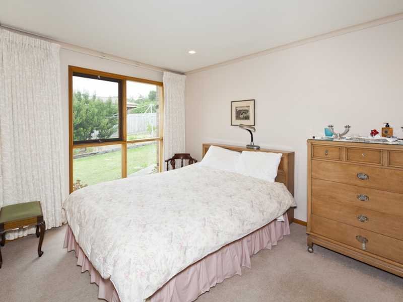 29 Layton Crescent, Newtown image 10