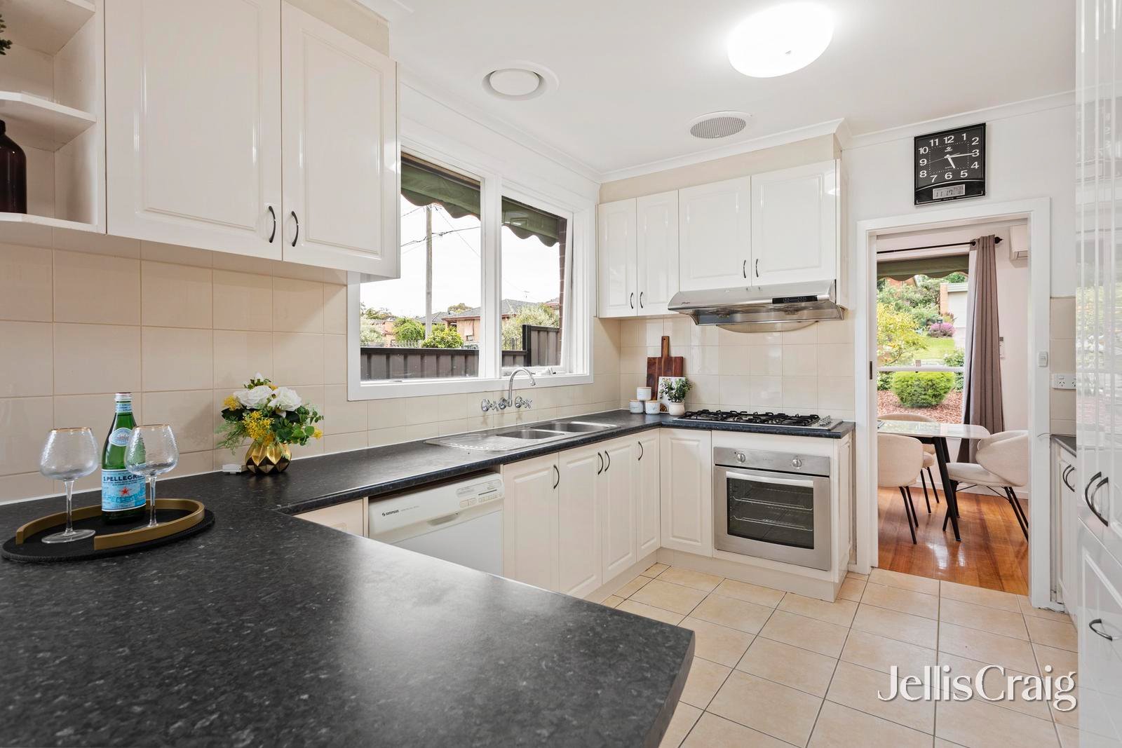 29 Lilian Street, Bulleen image 3