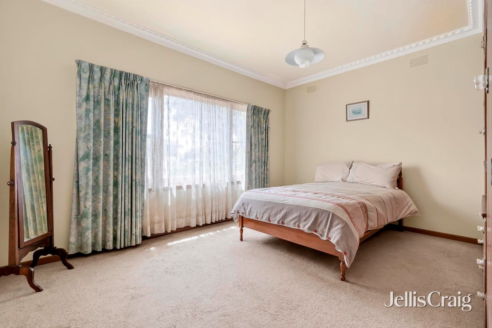 29 Lloyd Street, Belmont image 7