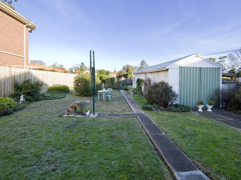 29 LLOYD Street, Strathmore image 3